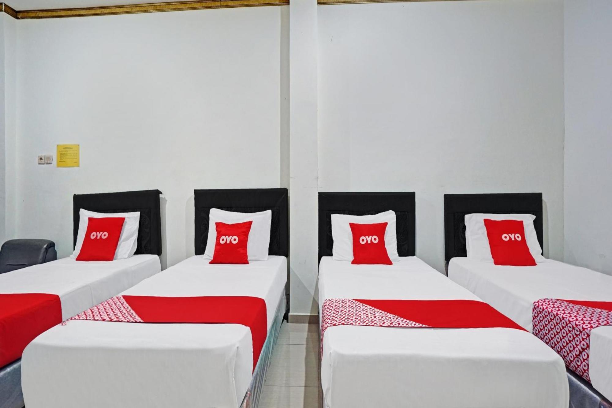 Oyo 90028 Hotel Victory Batu  Exteriör bild
