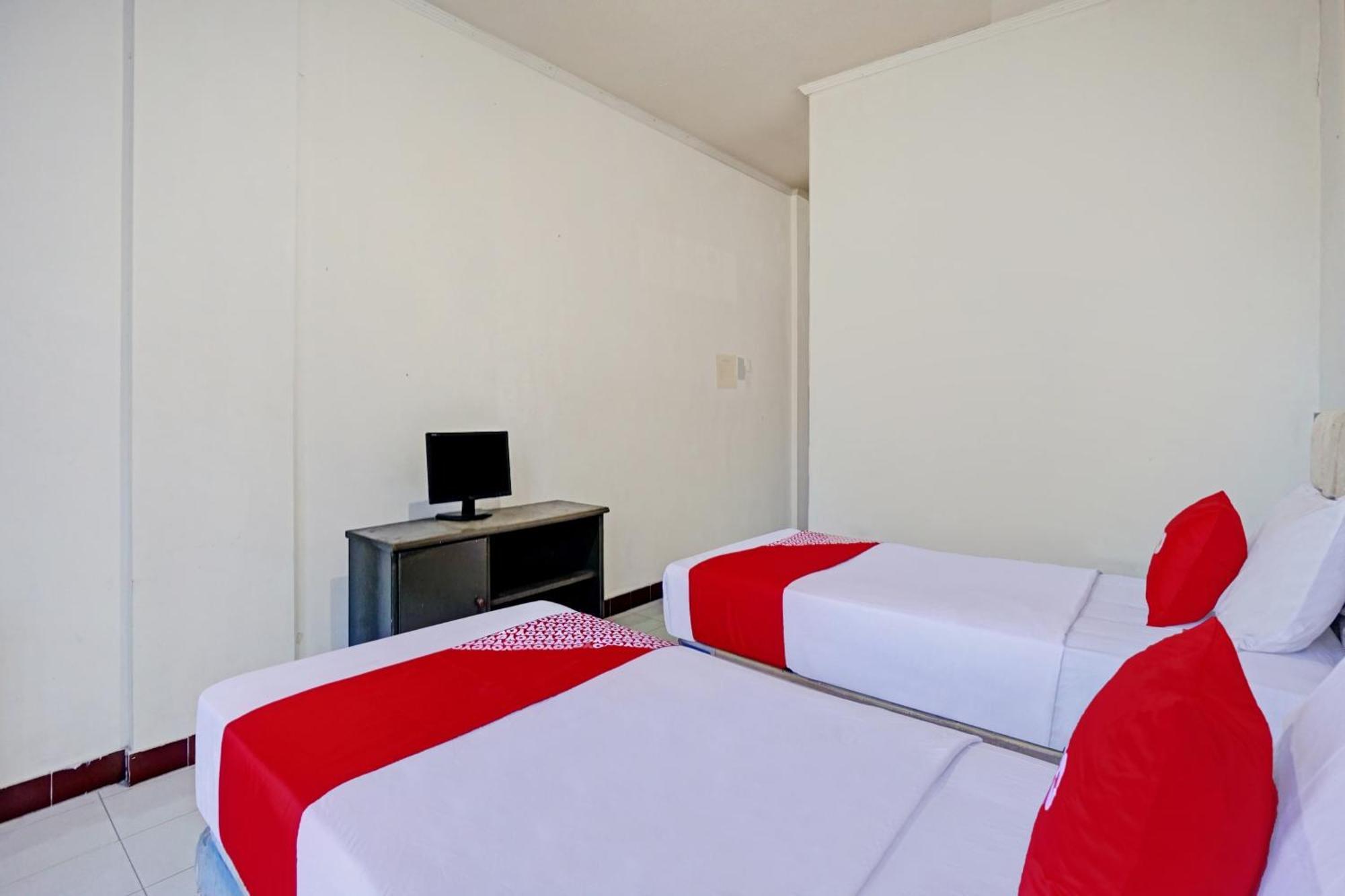 Oyo 90028 Hotel Victory Batu  Exteriör bild