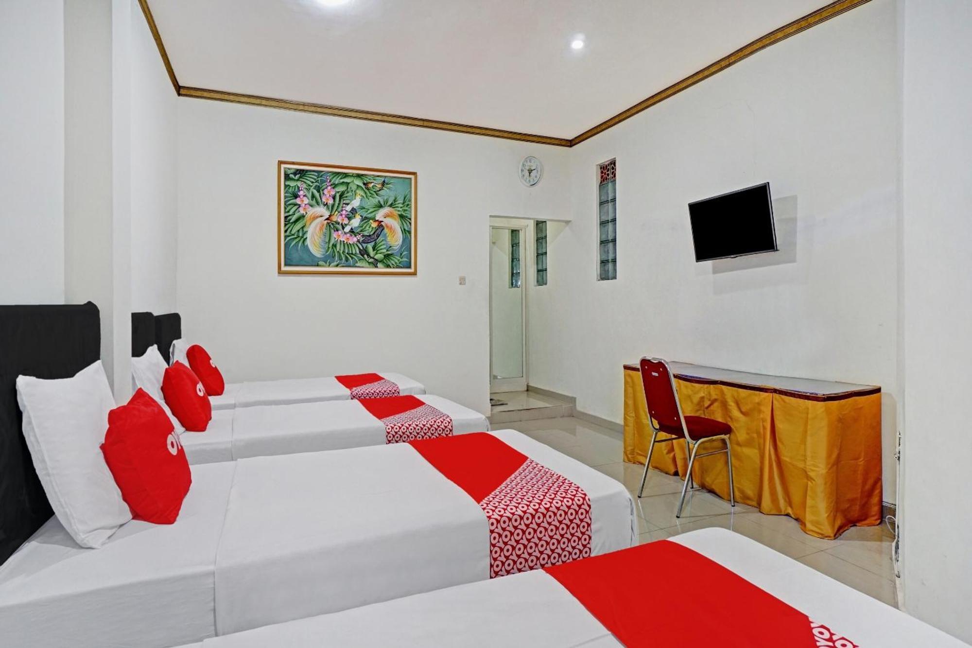 Oyo 90028 Hotel Victory Batu  Exteriör bild