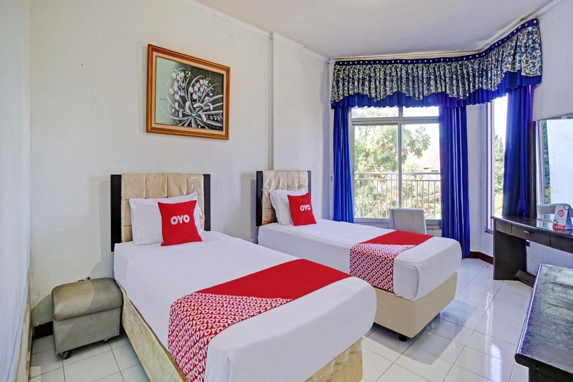 Oyo 90028 Hotel Victory Batu  Exteriör bild