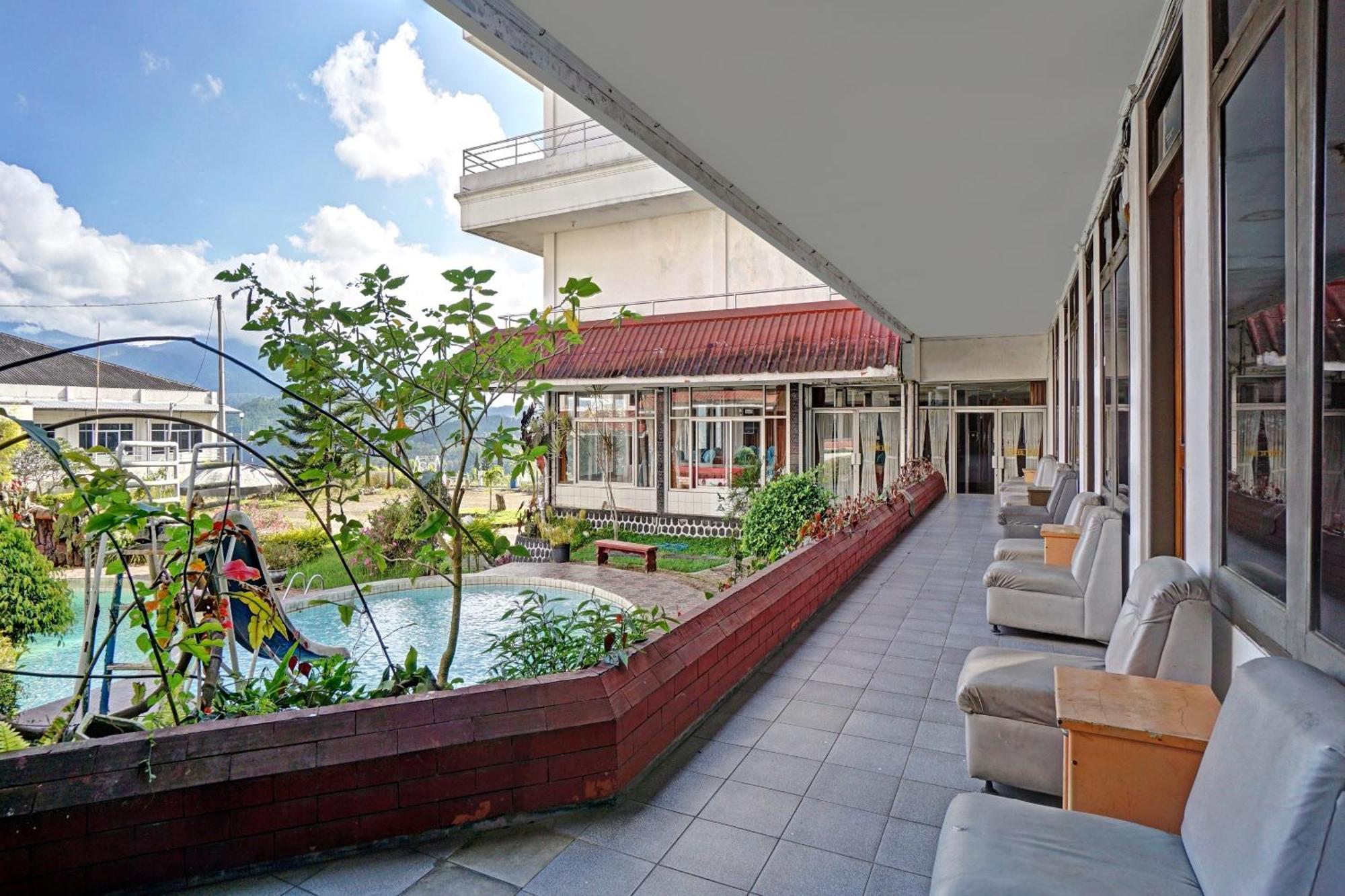 Oyo 90028 Hotel Victory Batu  Exteriör bild